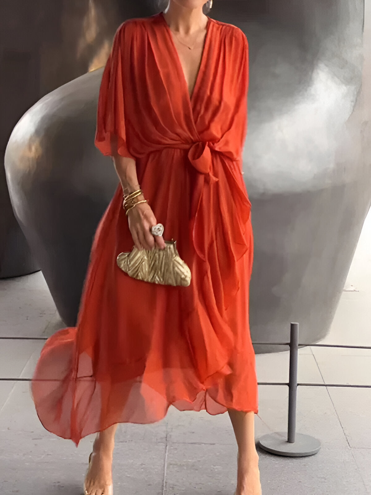 MARGERY | ELEGANCKA SZYFONOWA SUKIENKA MIDI Z DEKOLTEM V